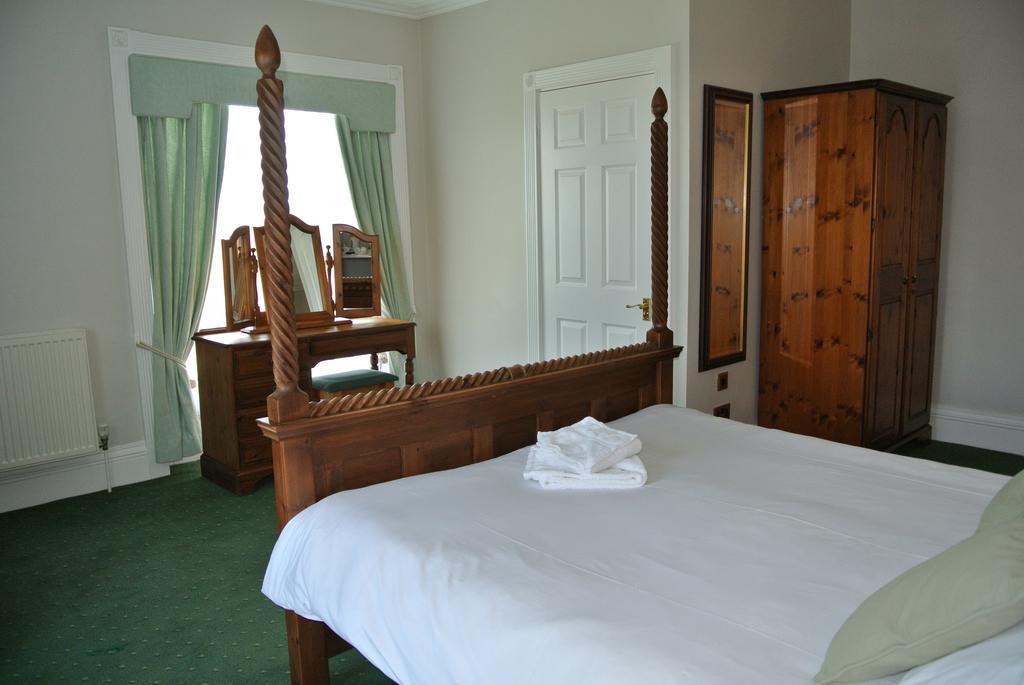 ホテルWorgret Manor ウェアラム 部屋 写真